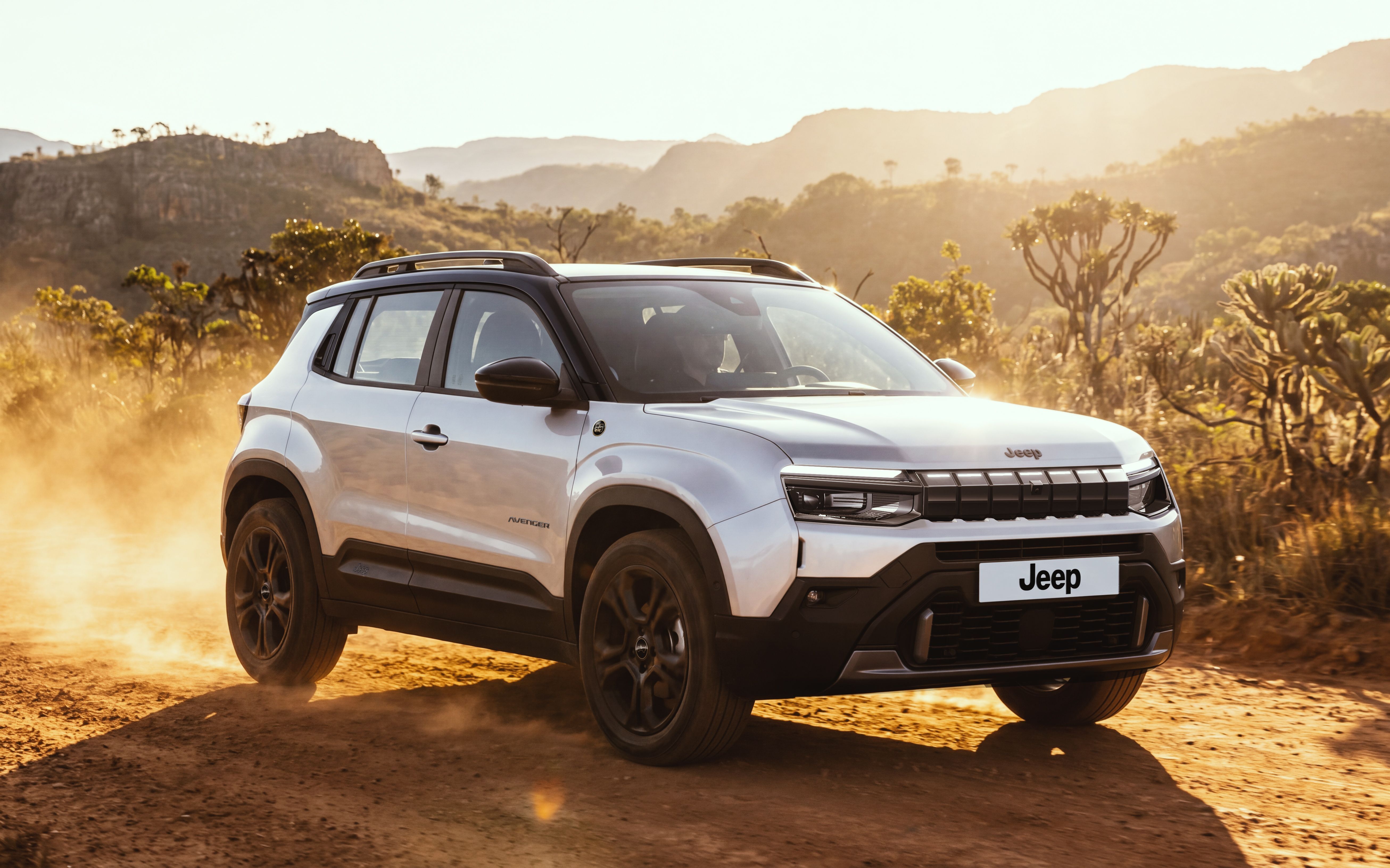 Jeep Avenger 85 Anos: série especial chega ao Brasil