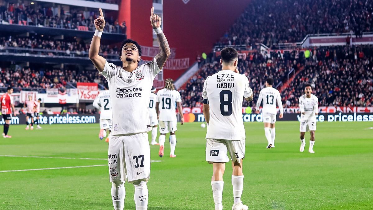 Lula comenta dívida do estádio do Corinthians: “Estou tentando ajudar”