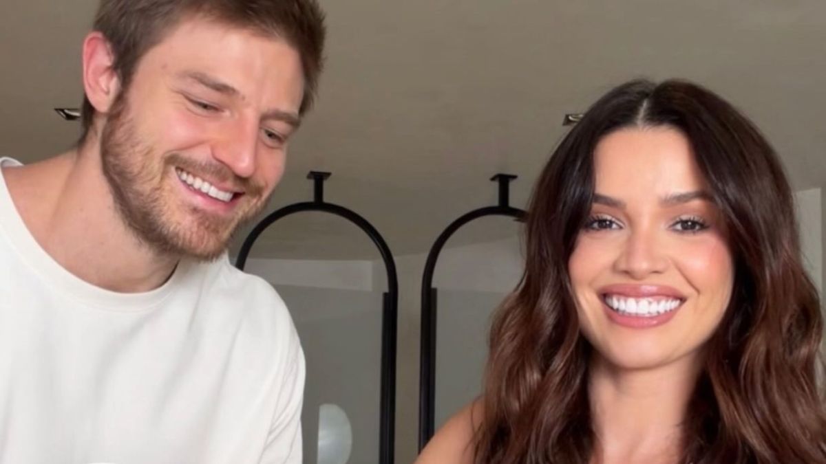 Juliette revela que chorou ao provar vestido de noiva: “Fui tirando onda”