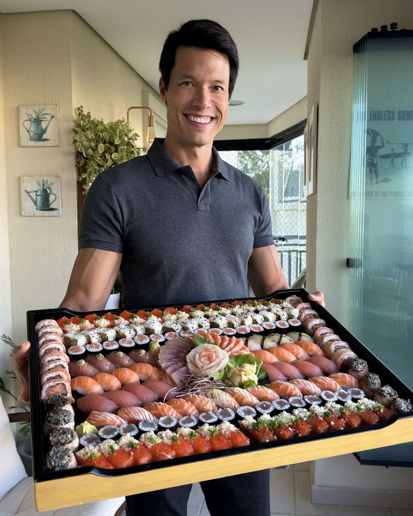 Leo Young foi campeão da edição 3 do MasterChef • Instagram / Leo Young