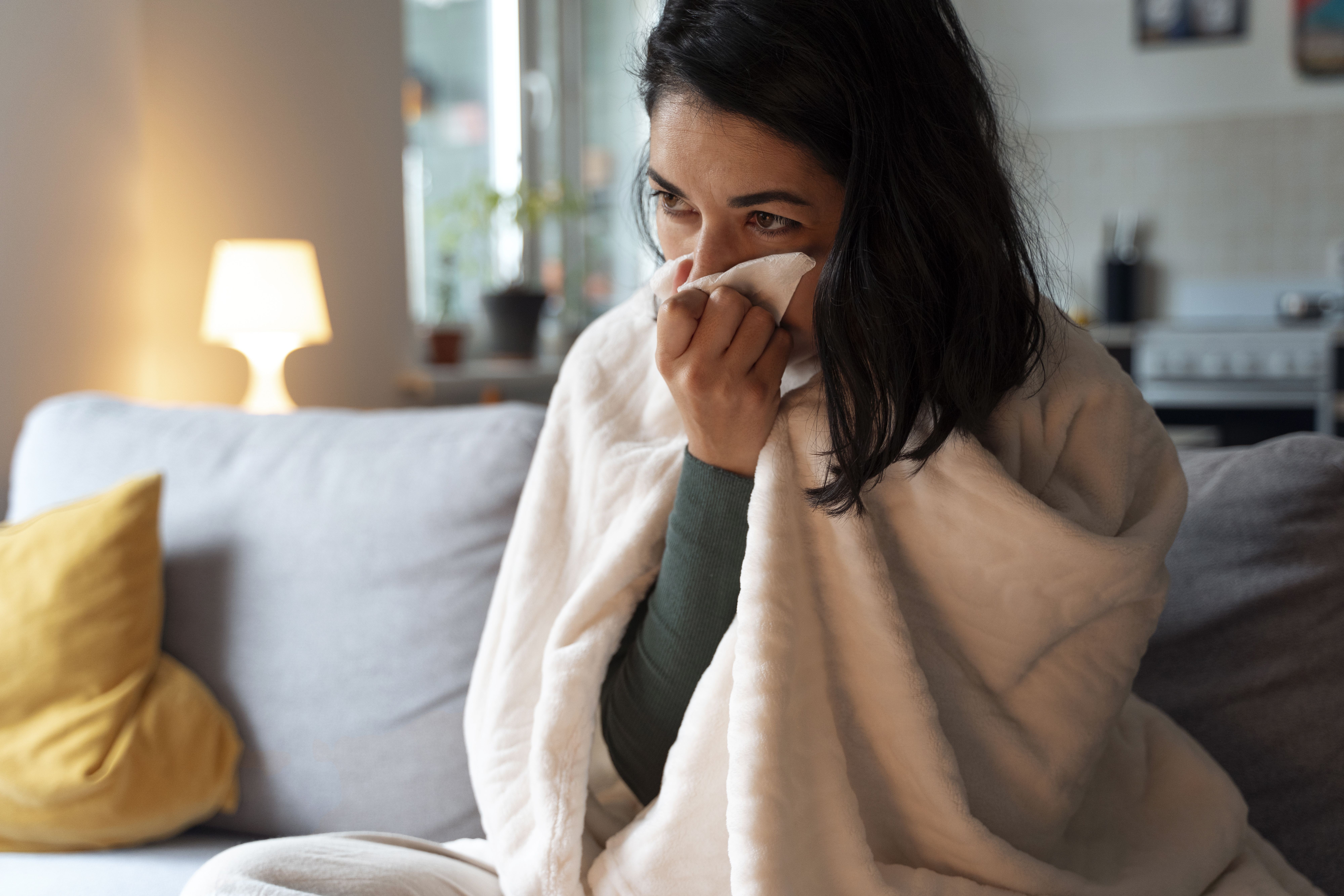 Acúmulo de umidade no frio? Mofo pode causar alergias e impulsionar problemas respiratórios