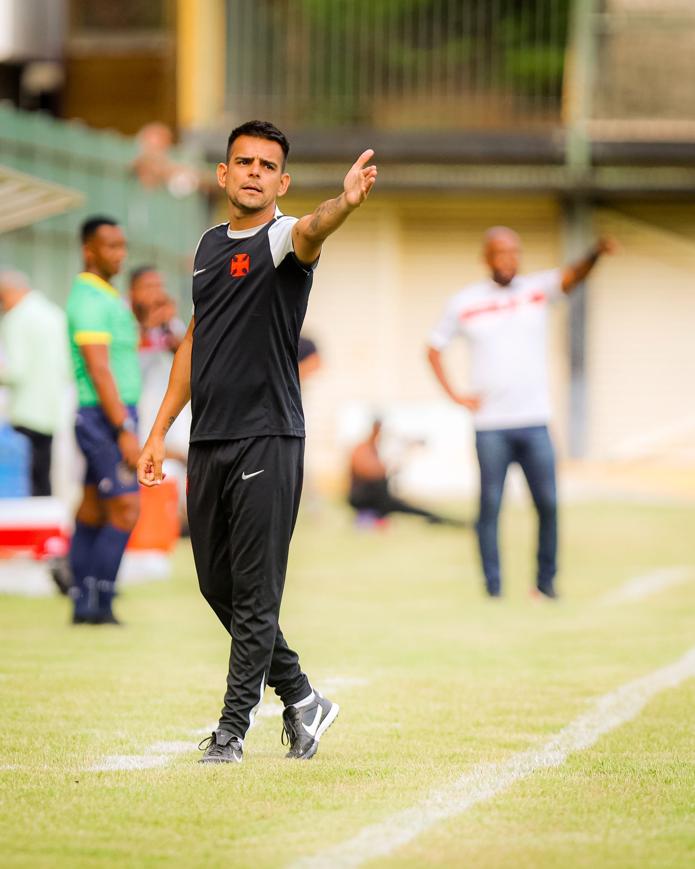 Matheus Curopos comandando o sub-20 do Vasco na Copa Rio de 2026 • João Gabriel Alves/Vasco