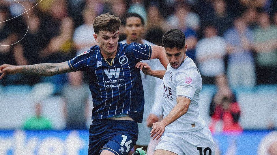 Aston Villa vence Tottenham e conquista primeira vitória na Premier League