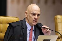 Moraes se declara impedido em ação que envolve esposa e Vorcaro