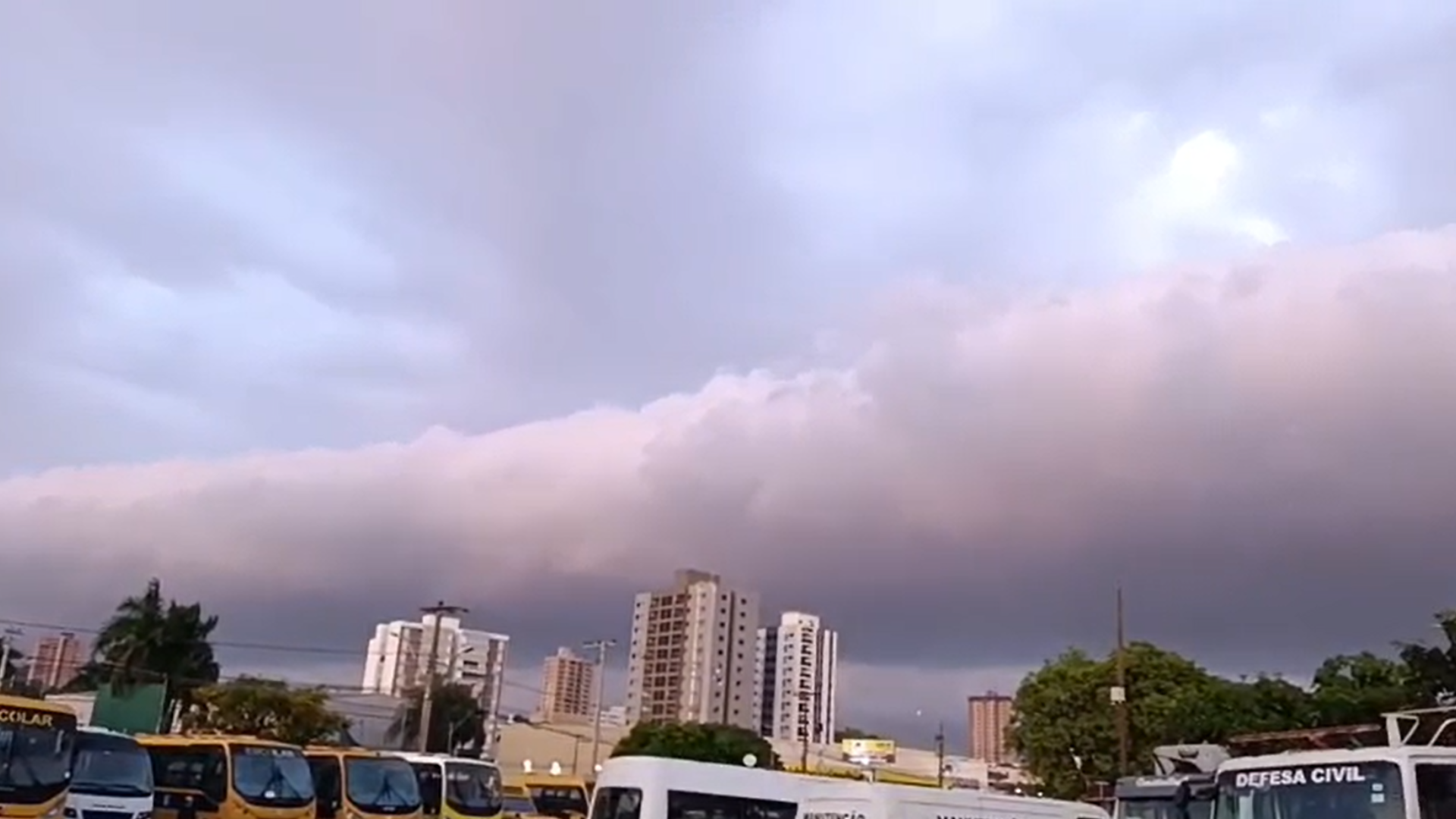 IMAGEM DA NUVEM ROLO QUE ACONTECEU HOJE DE MANHÃ