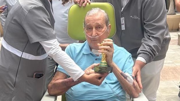 Carlos Alberto Parreira agradece carinho após receber alta: “Ajudou muito”