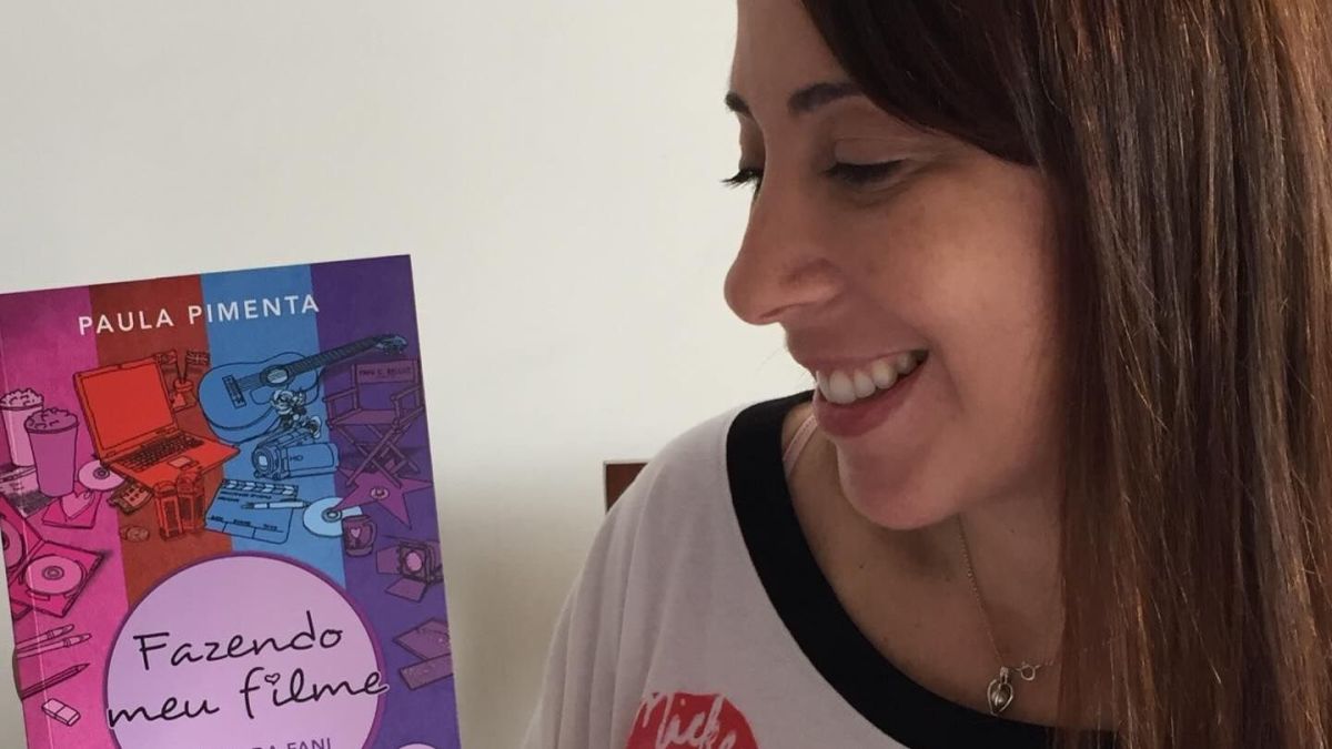 “Já passei pelo bullying”, diz Enaldinho ao lançar livro na Bienal de SP