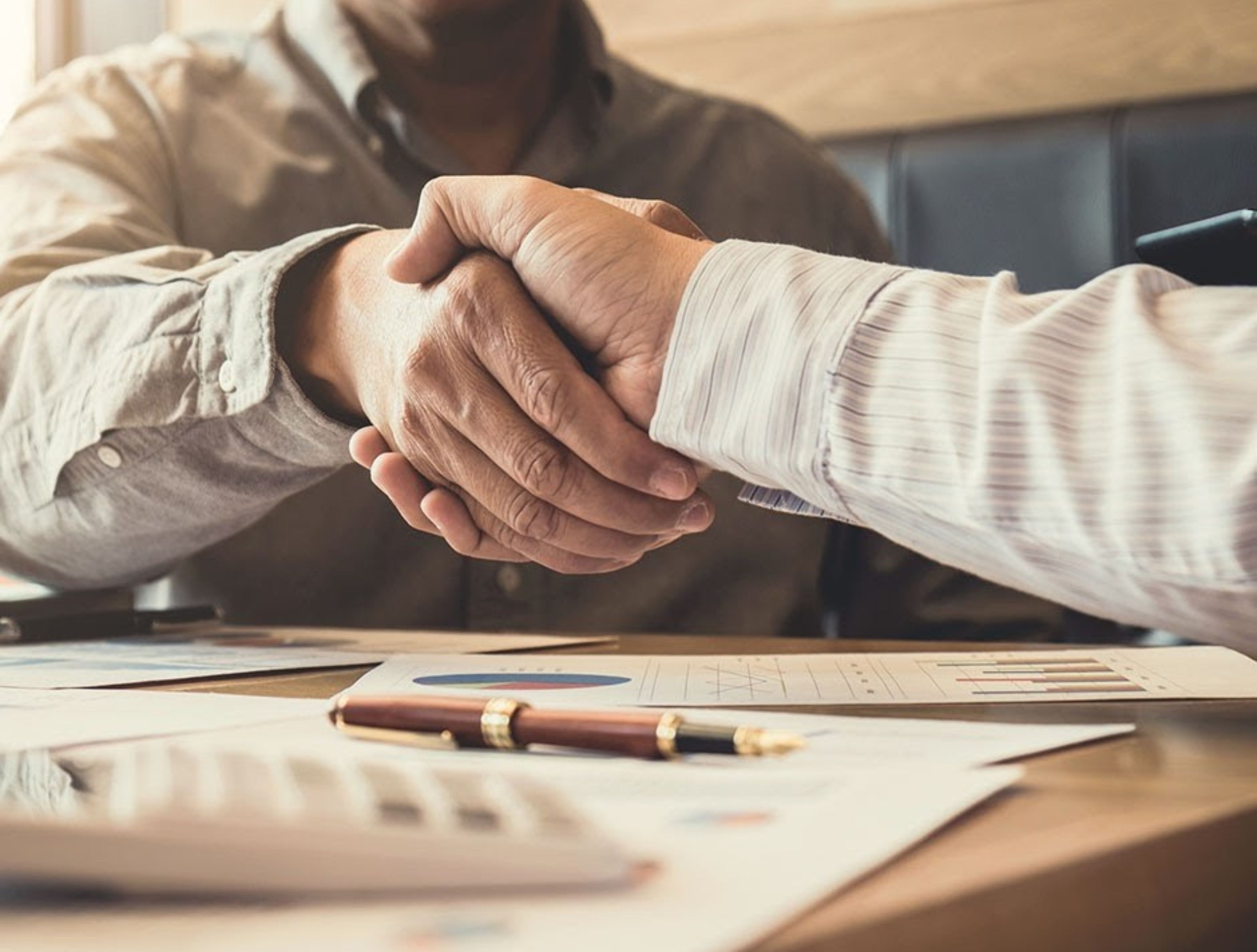 No Plano Flex, a MRV oferece financiamento direto, com 30% do valor pago durante a obra e saldo financiado em até 144 parcelas, conforme as condições da modalidade