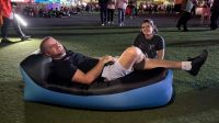 Perna quebrada e “sofá” improvisado: o que rolou no 1º dia do Rock in Rio