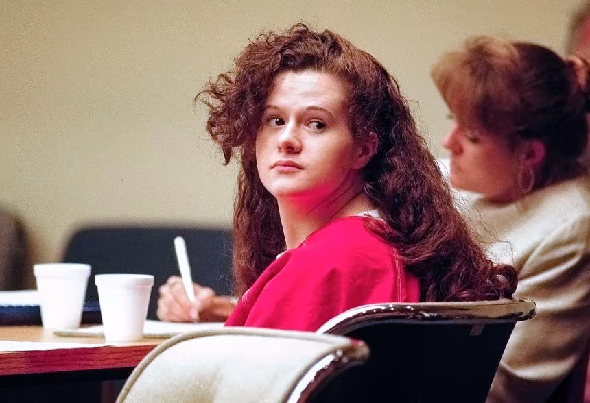 Quem é Christa Pike, mulher que sobreviveu à injeção letal nos EUA?