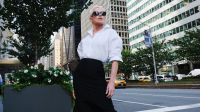 Xuxa resgata saia de grife comprada há mais de 30 anos