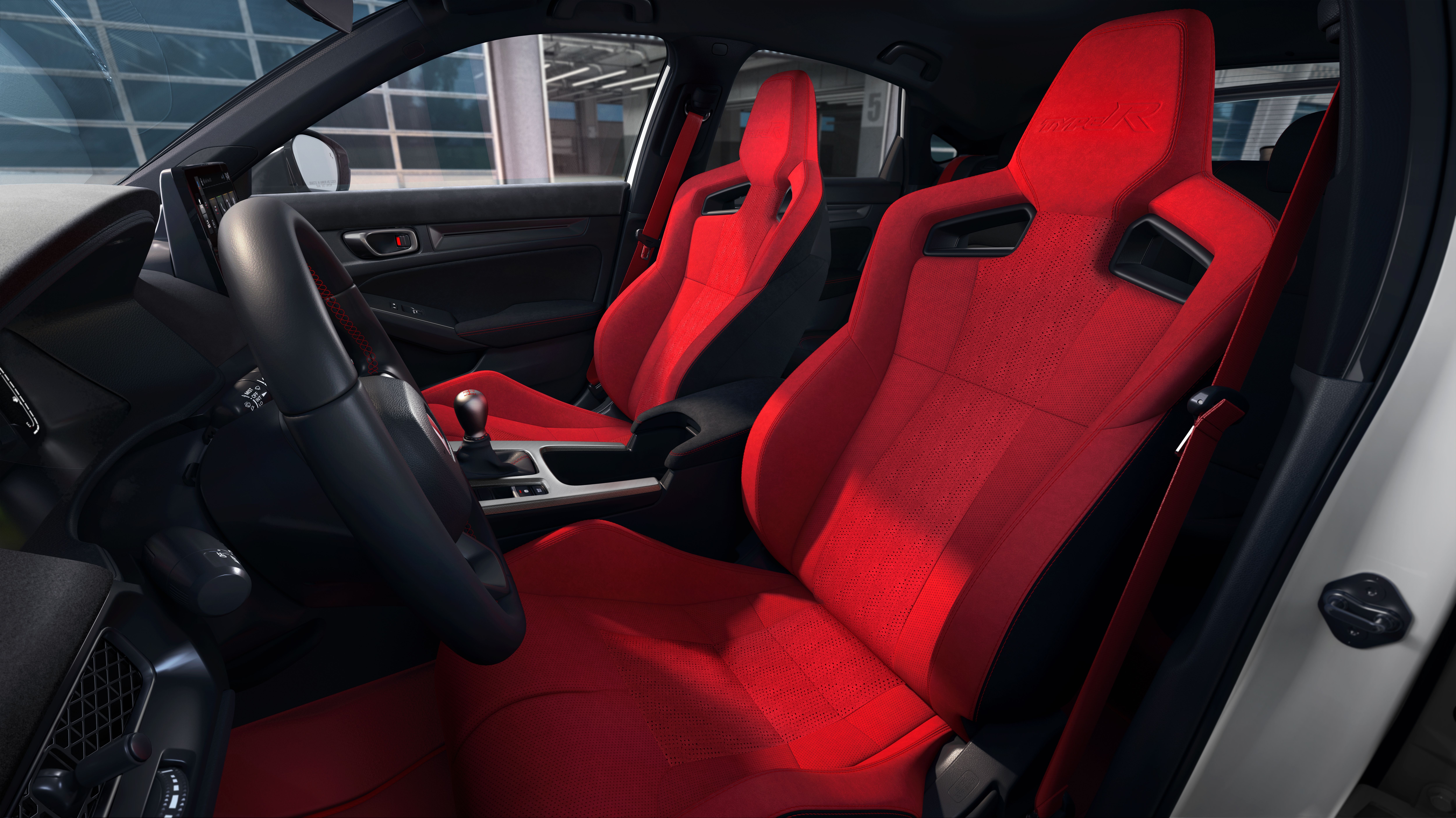 Honda Civic Type R 2027, que chega às concessionárias dos EUA em outubro, parte de US$ 48.695 e segue só com câmbio manual • Divulgação Honda