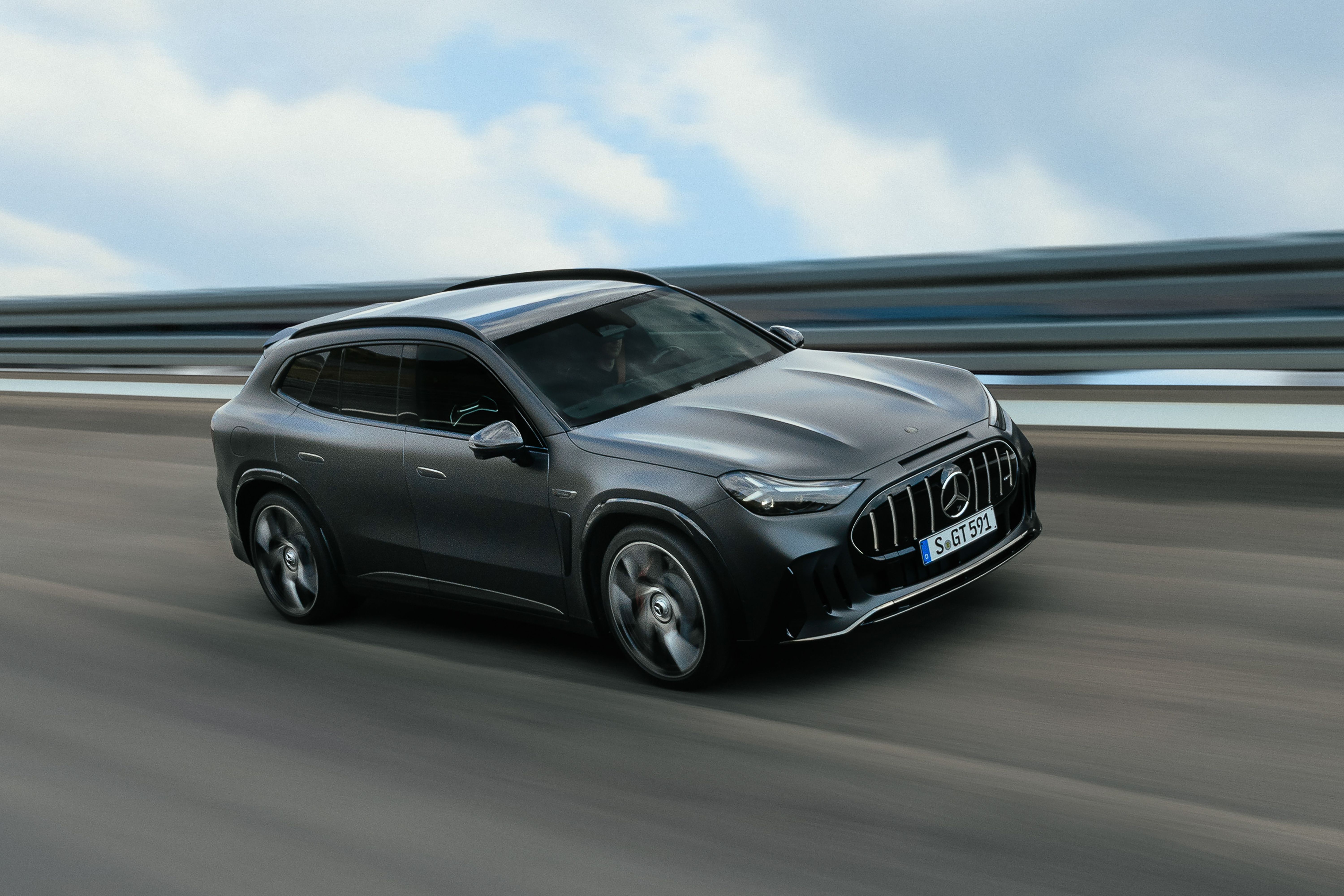 Mercedes-AMG GT 63 SUV • Mercedes-Benz AG