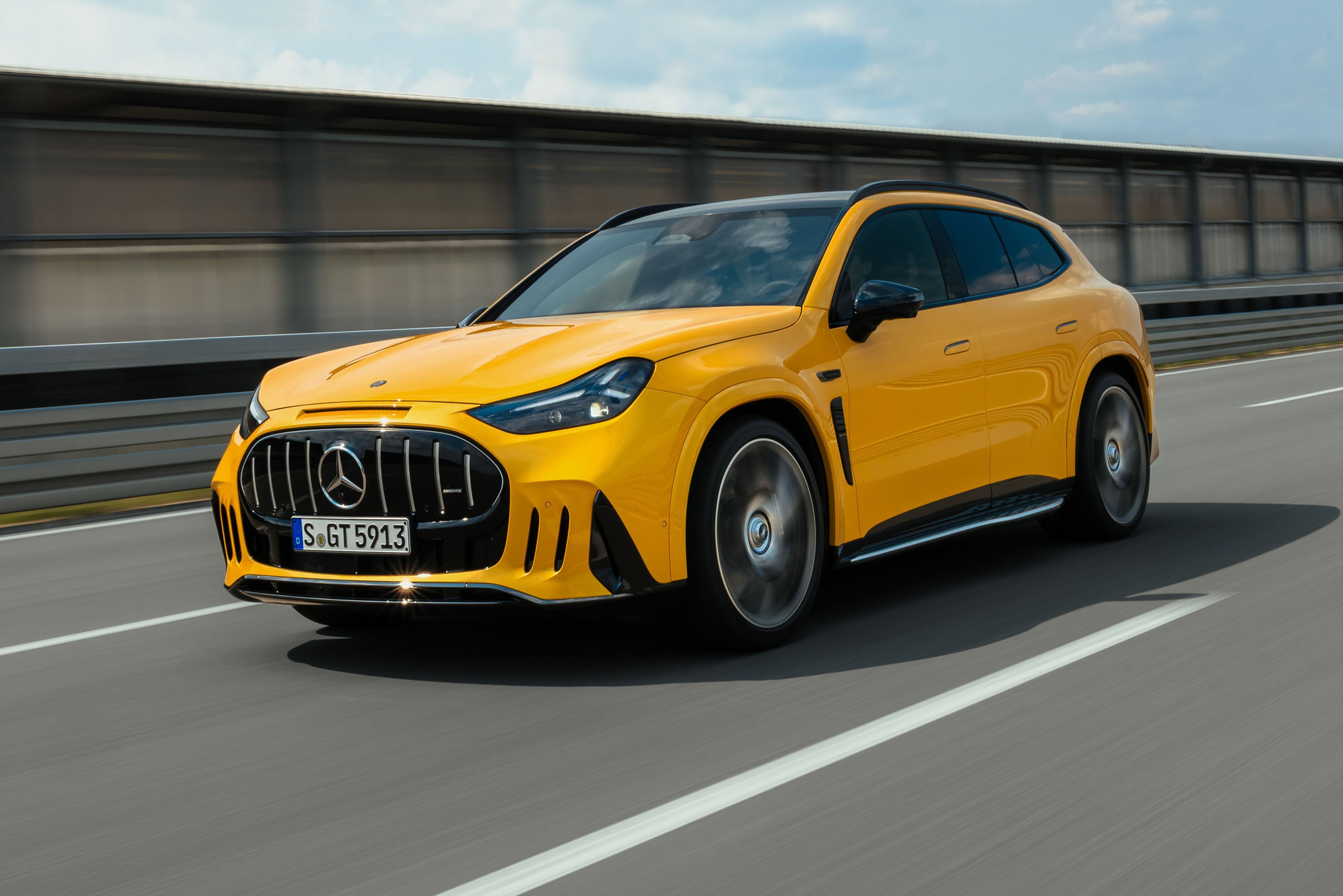 Mercedes-AMG revela SUV elétrico de 1.153 cv para encarar o Cayenne
