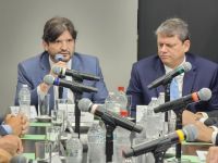 Tarcísio e André do Prado discutem sucessão na Alesp; PL ganha força