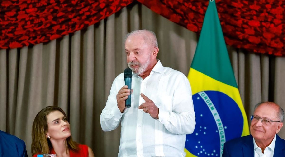 Presidente do TSE não pode ter lado, diz Lula