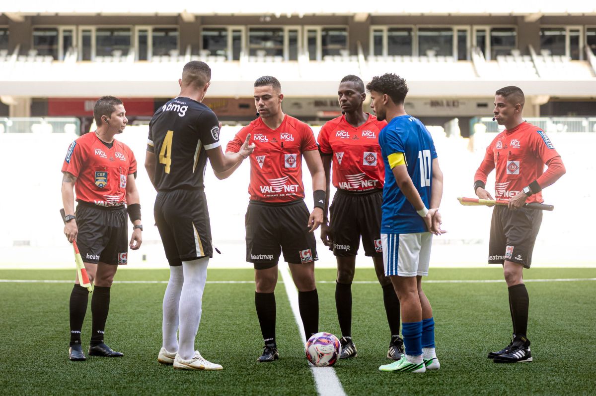 Convocação da Seleção não deve contar com jogadores que atuam no Brasil