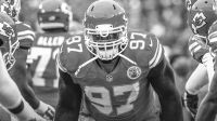 Ex-jogador do Chiefs morre aos 37 anos; Mahomes promete ajuda à família