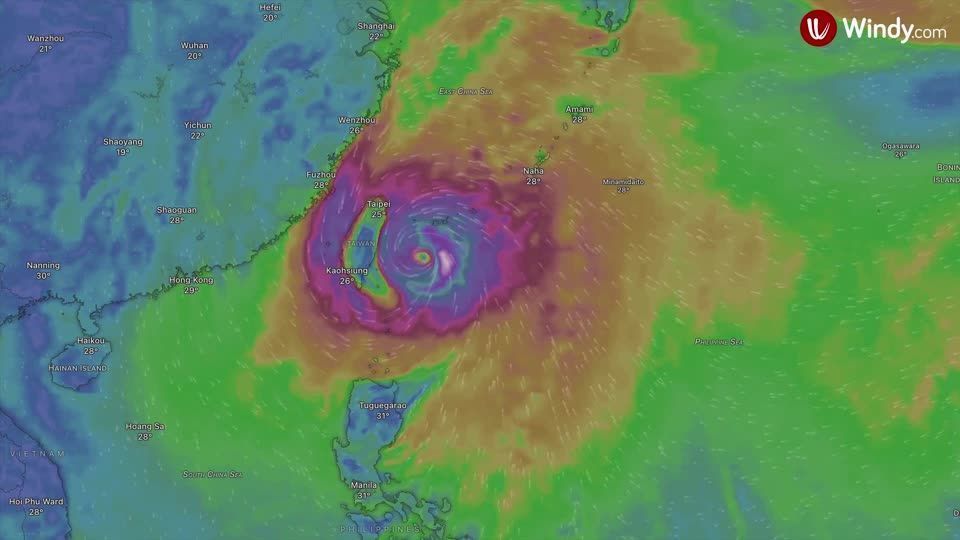 Tufão Champi paralisa Taiwan, deixa um morto e cancela quase mil voos