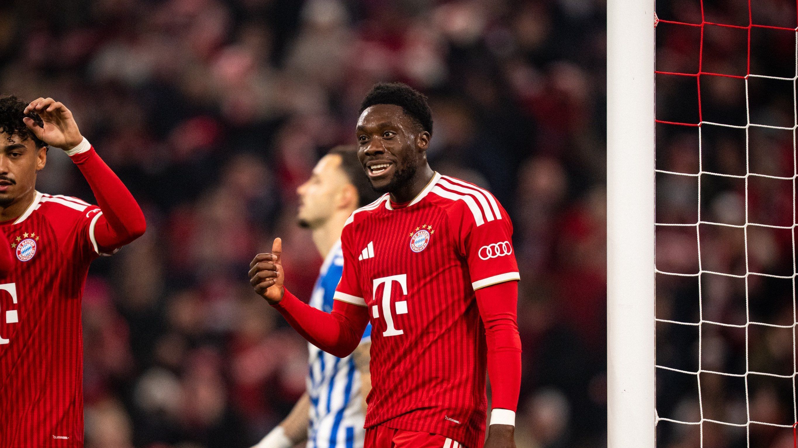 Lance em Bayern de Munique x Magdeburg, pela Copa da Alemanha