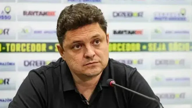Imagem de destaque do post: Cuiabá quita dívida, encerra transfer ban e cobra R$ 45 milhões de rivais