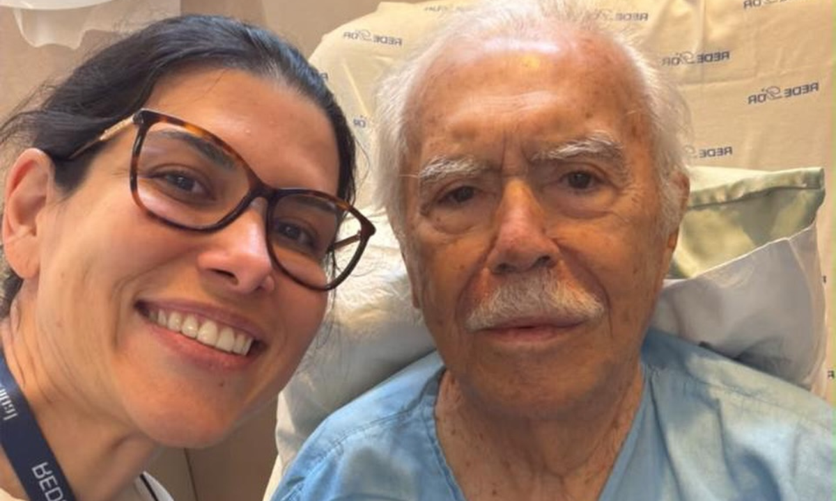 Médica Júlia Bacelar Barros (esq.), sobrinha do ex-presidente José Sarney (dir.)