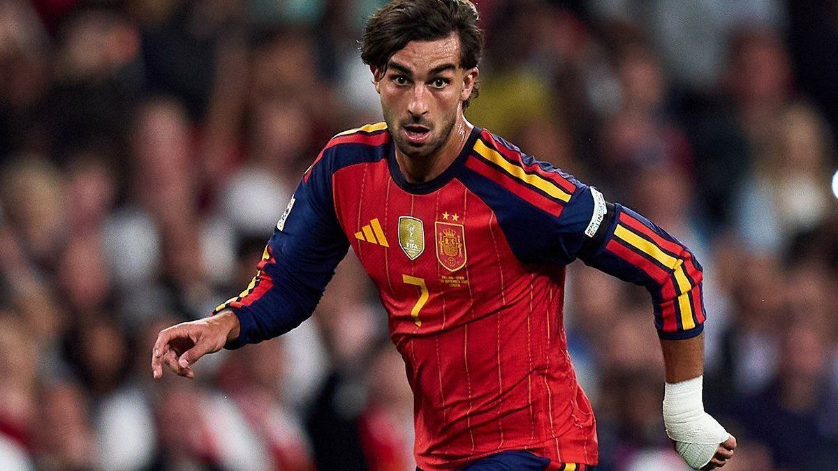 Raphinha não tem lesão após susto na Seleção e deve reforçar Barcelona