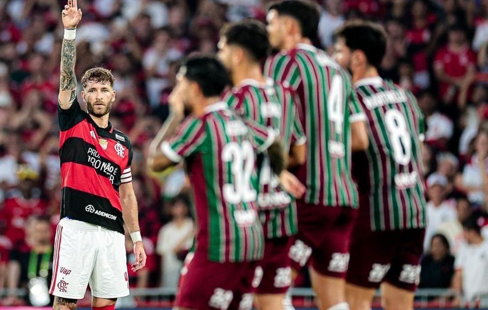 Fluminense detona arbitragem de jogo contra o Flamengo em nota oficial