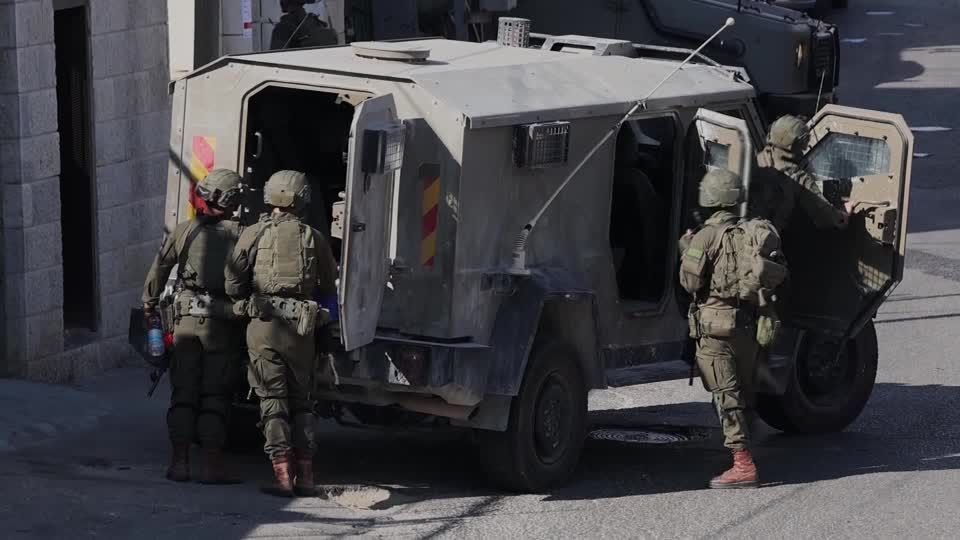 Forças israelenses na cidade de Nablus, na Cisjordânia. 7 de outubro de 2026 • REUTERS