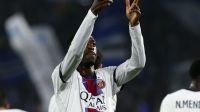 Francês: Dembélé perde pênalti, mas garante virada do PSG sobre Strasbourg