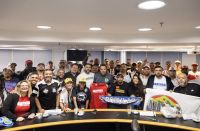Boulos recebe carta com demandas de torcidas organizadas após fim das bets