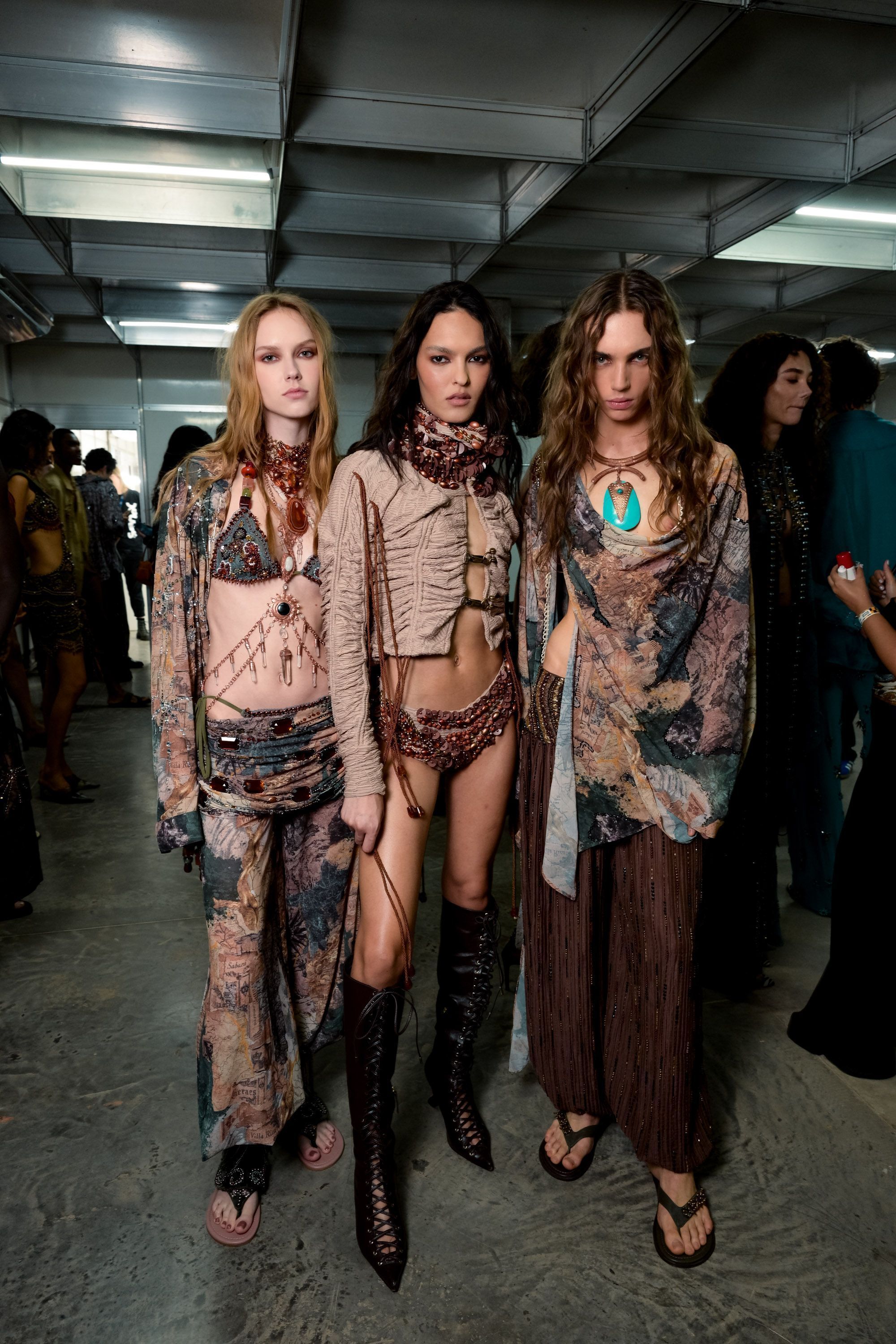 Liya nos bastidores no desfile da Hisha no SPFW • Gustavo Scatena / @agfotosite
