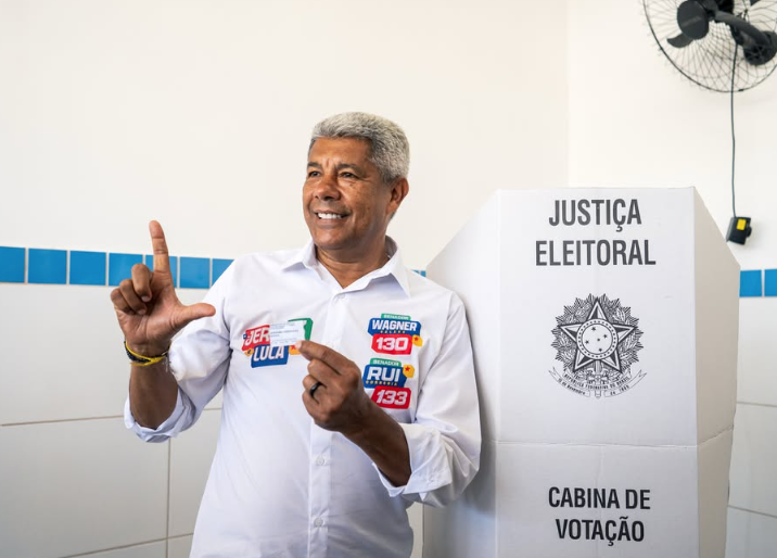 Atual governador da Bahia e candidato à reeleição, Jerônimo Rodrigues (PT) • Reprodução/Redes Sociais Jerônimo Rodrigues (PT)