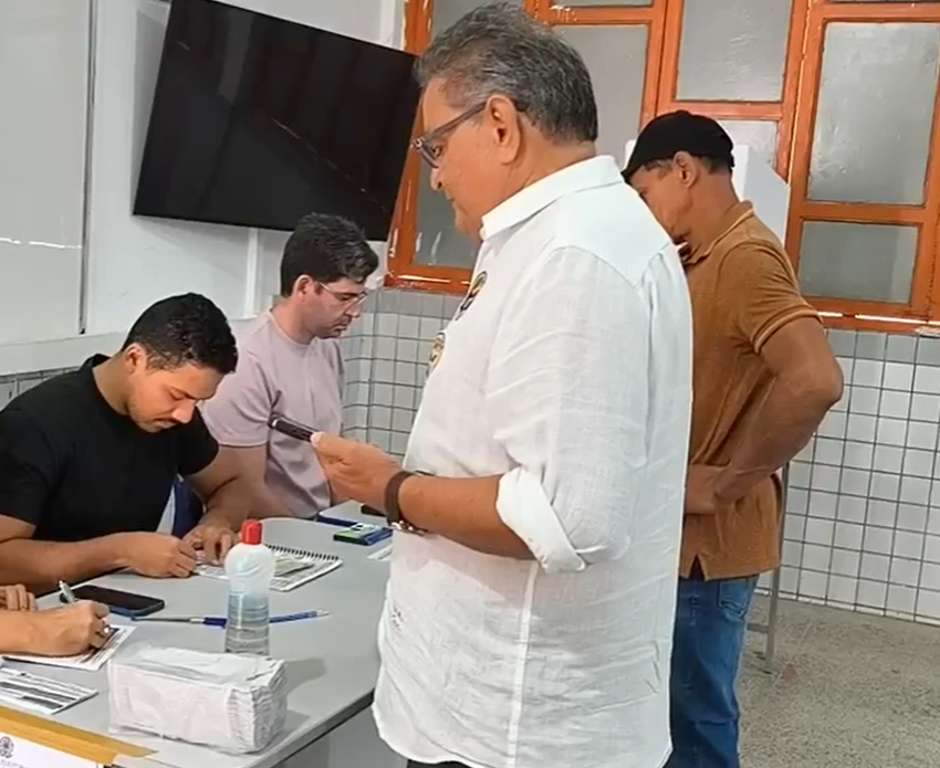 Professor Jurity (DC), candidato ao governo do Piauí • Reprodução