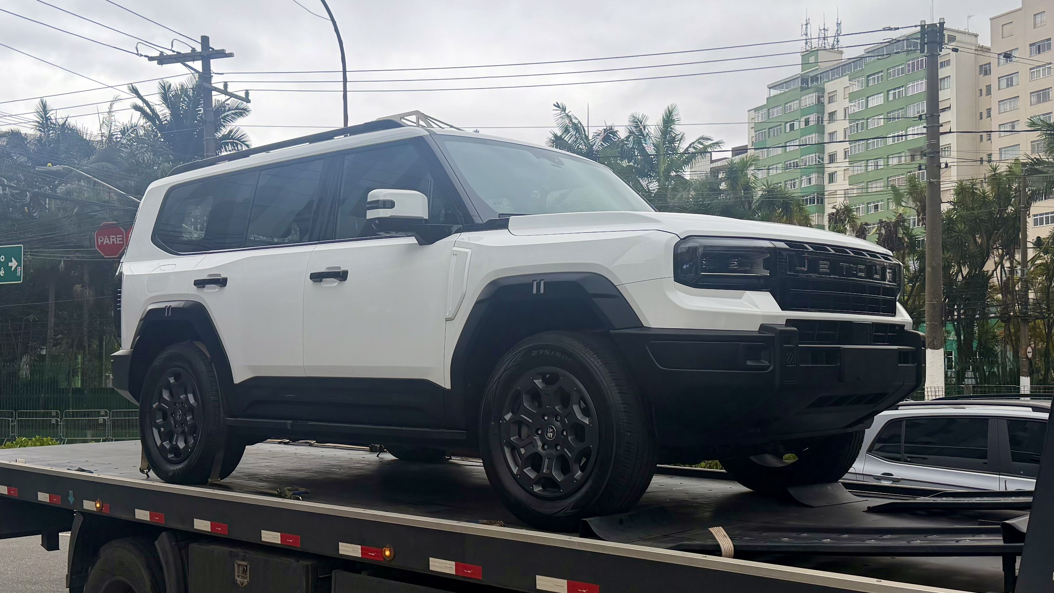 Modelo é focado no uso off-road e deve chegar até final de novembro • Vítor Nhoatto/CNN