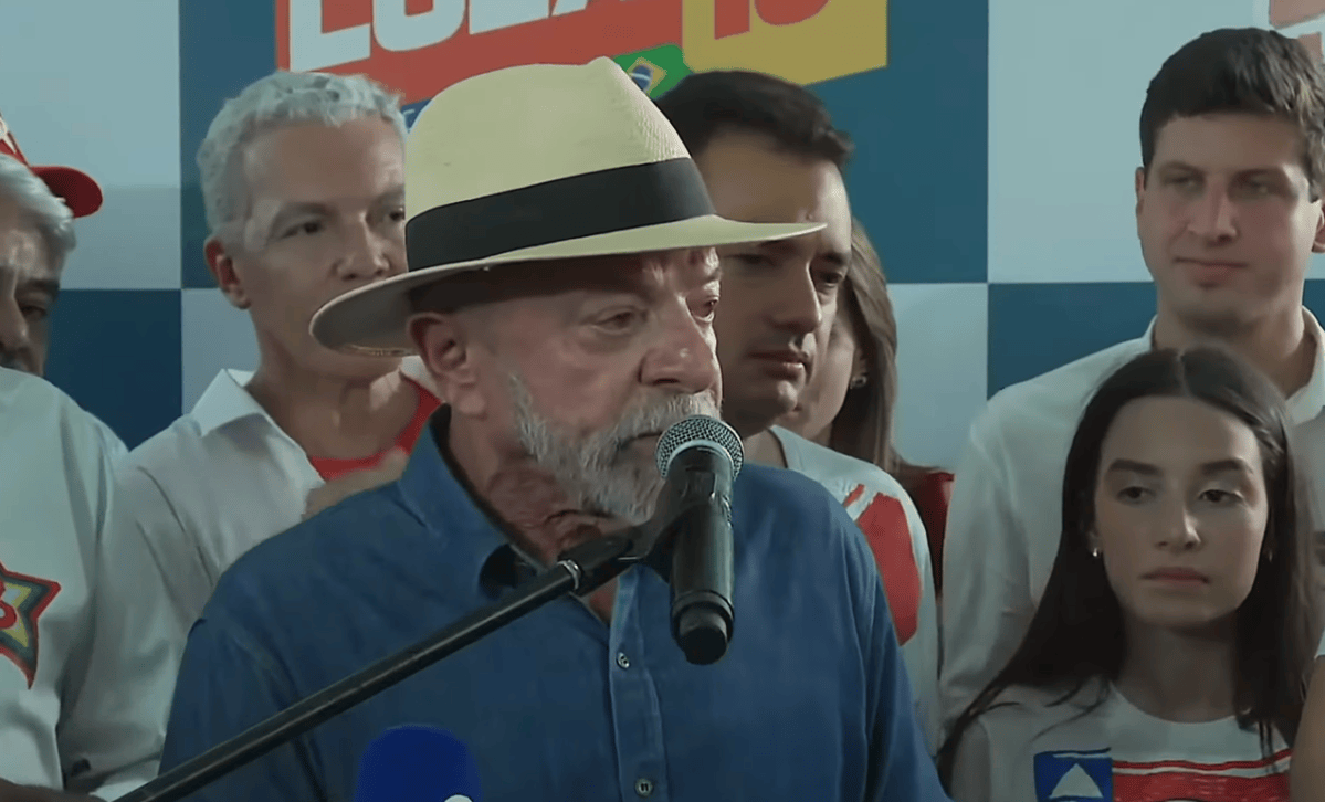 Lula não se opõe a condições impostas por Flávio sobre sigilo, diz campanha