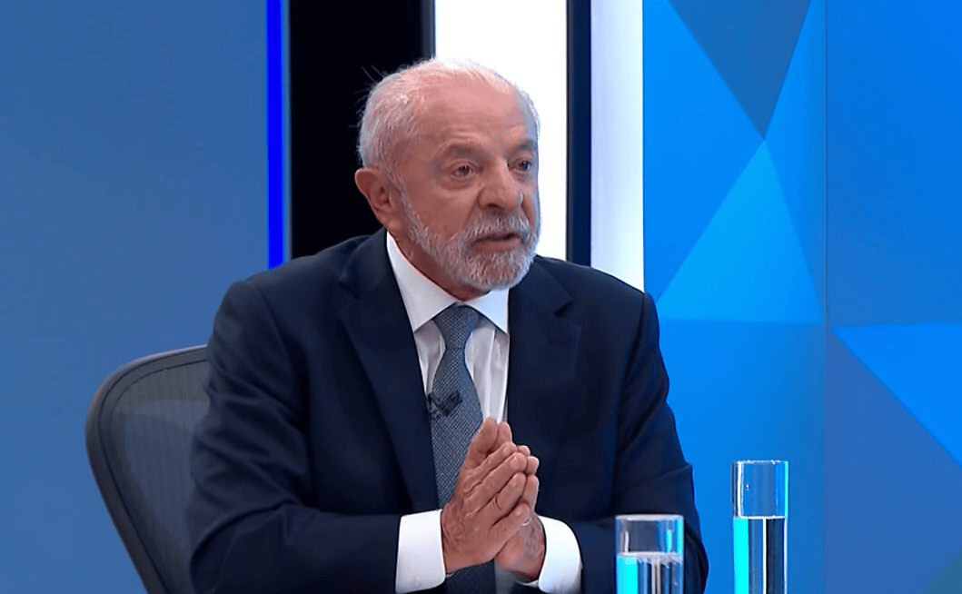 Lula muda de posição e diz apoiar redução para 16 anos em crimes hediondos