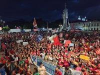 Estudantes entram em terceiro dia de atos pró-Lula em ao menos 8 estados