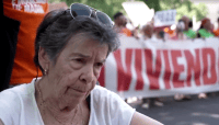 Morre idosa que foi despejada e se tornou símbolo dos protestos na Espanha