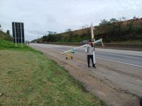 Fila e roupas claras: PRF orienta romeiros que vão a Aparecida pela Dutra