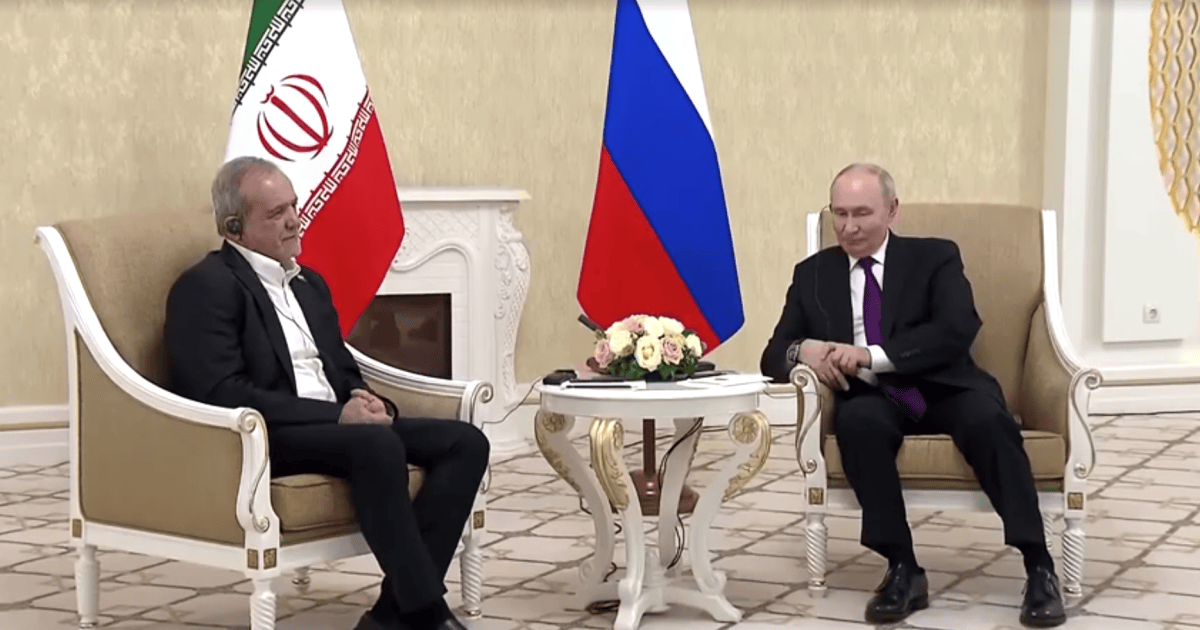 Putin diz ao presidente do Irã que Rússia quer ajudar a resolver a guerra