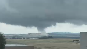 Fenômeno é chamado de tornado “landspout” e é considerado de fraca intensidade e curta duração
