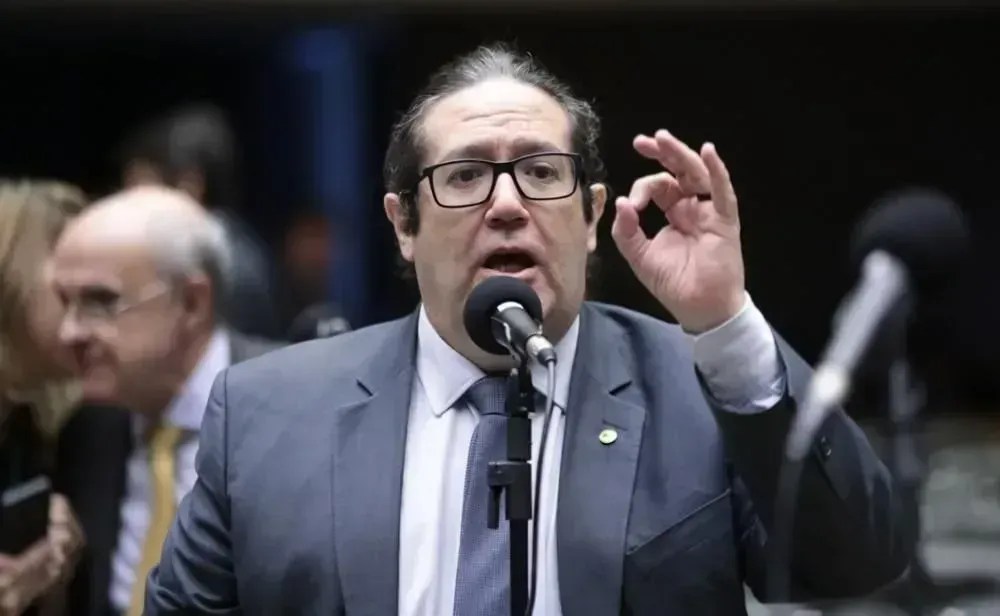 Líder do PSOL, Tarcísio Motta não é reeleito na Câmara