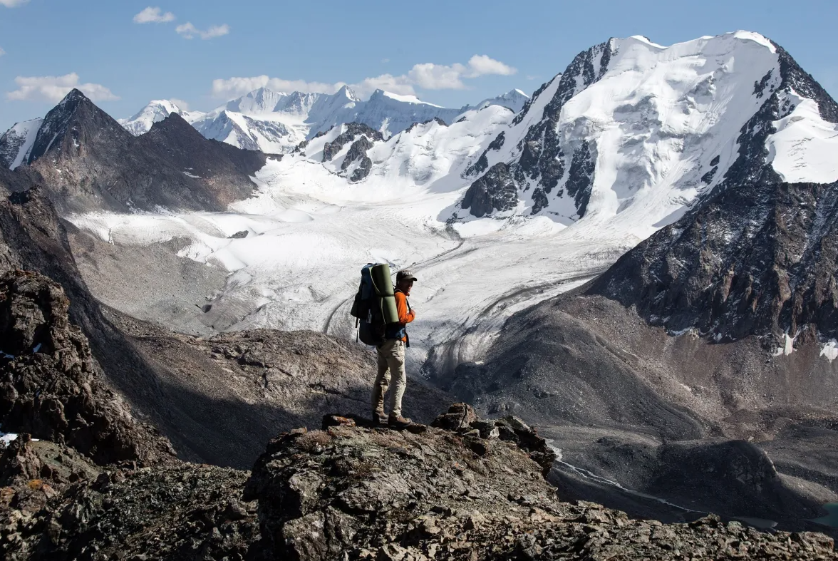 Montanhas do Paraíso: conheça trilha no Quirguistão com lagos glaciais
