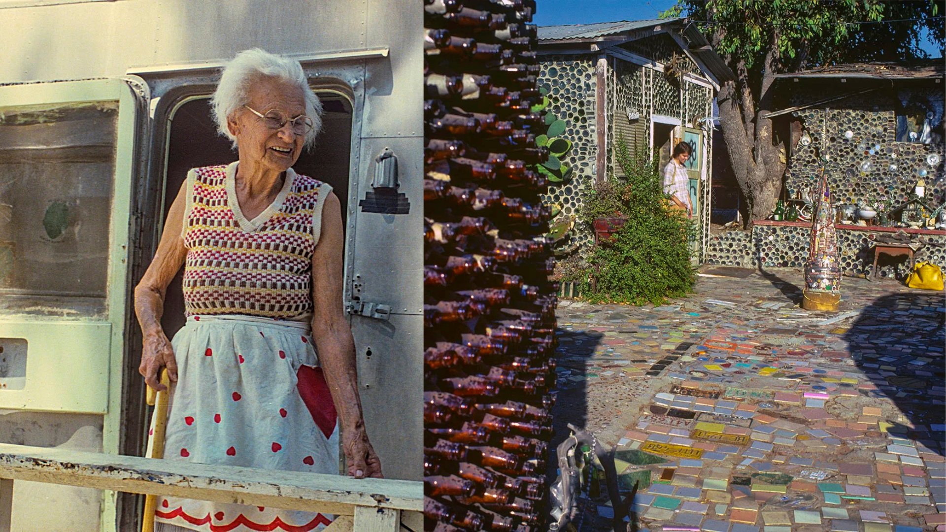 Fotografia dividida em duas partes. À esquerda, uma mulher idosa de cabelos brancos e óculos sorri em frente a uma porta, vestindo uma camisola xadrez e um avental branco com detalhes vermelhos. À direita, vista exterior de um quintal decorado com um caminho em mosaico colorido e estruturas cujas paredes são compostas inteiramente por garrafas de vidro escuras empilhadas.