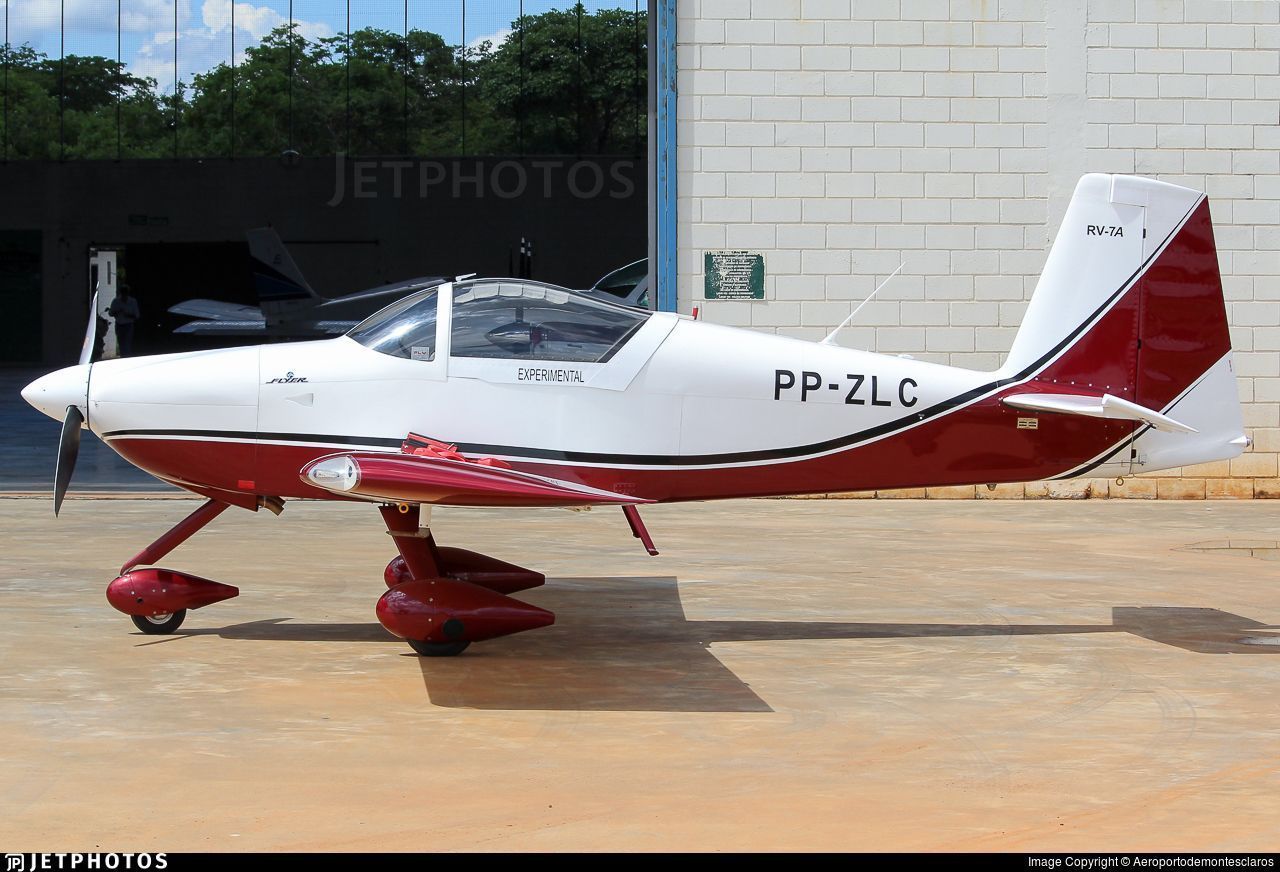 Queda de avião particular deixa dois mortos em SP