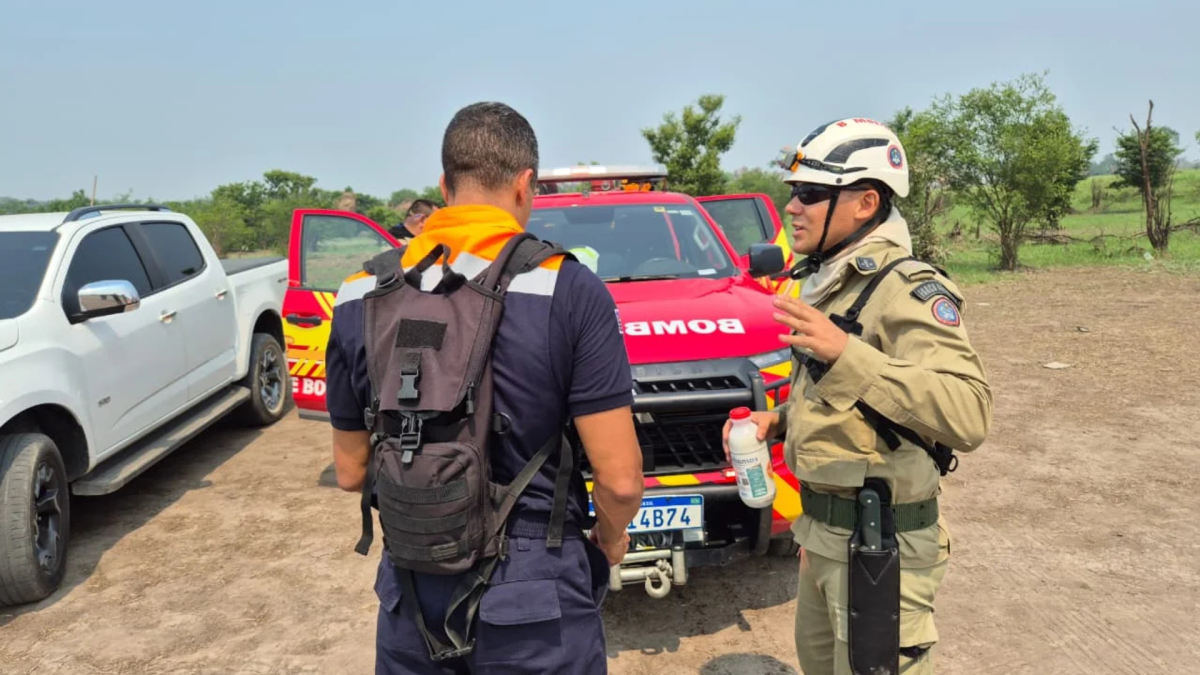 Incêndio de grandes proporções mobiliza mais de 40 bombeiros em SC