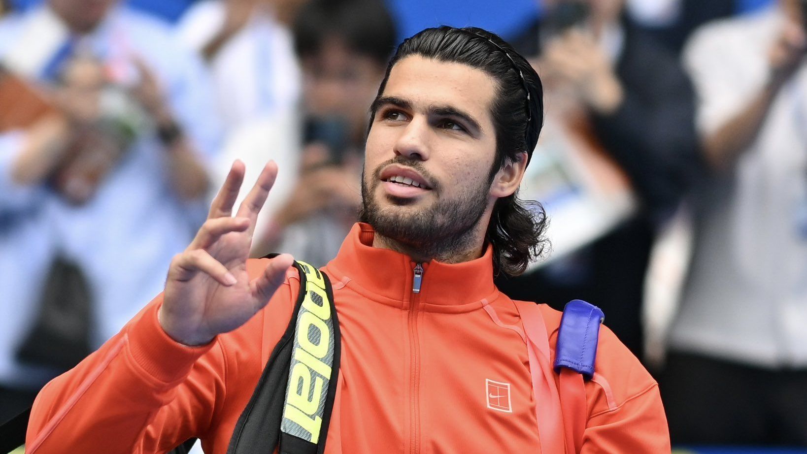 Alcaraz vence italiano e avança às quartas do ATP de Tóquio