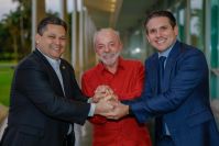 Lula posta foto ao lado de Hugo e Alcolumbre após reunião no Alvorada