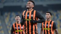 Surpresa de Ancelotti, Alisson Santana brilha com dois golaços no Shakhtar